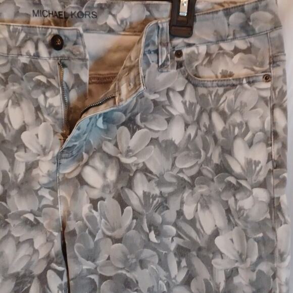 MICHAEL KORS Women's Gray Floral Pants Size 16W. - Picture 10 of 15